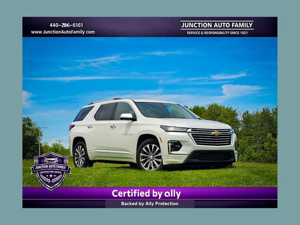 2023 Chevrolet Traverse Premier in Iridescent Pearl Tricoat — front three-quarter view