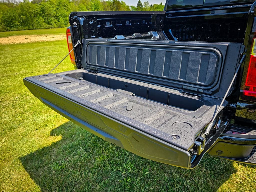 2026 GMC Canyon — detail view