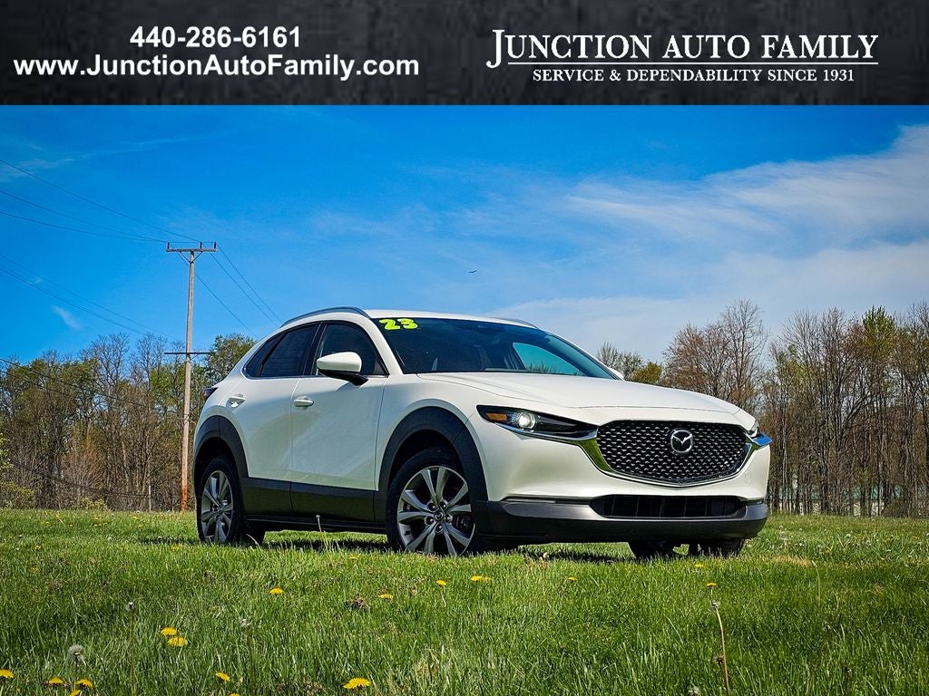 2023 Mazda Mazda CX-30 2.5 S Select in Snowflake White Pearl Mica — front three-quarter view